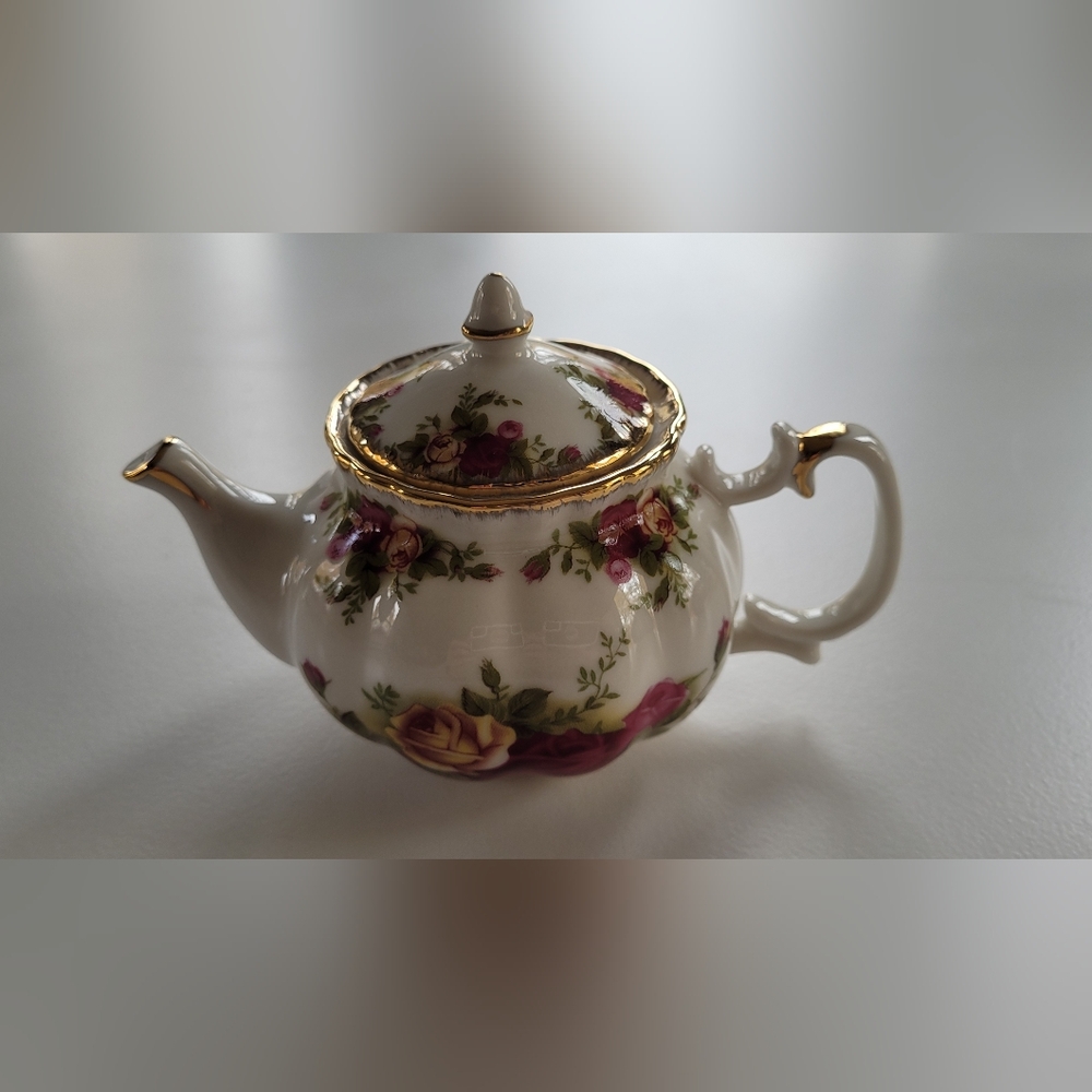 Tea Pot - Small - Picture 5 of 5